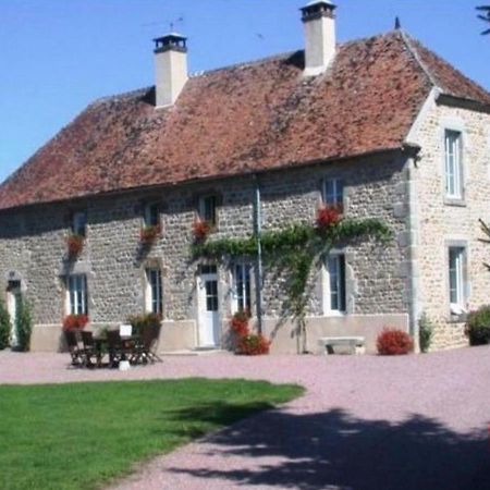Gite Les Aubues Lormes Bagian luar foto